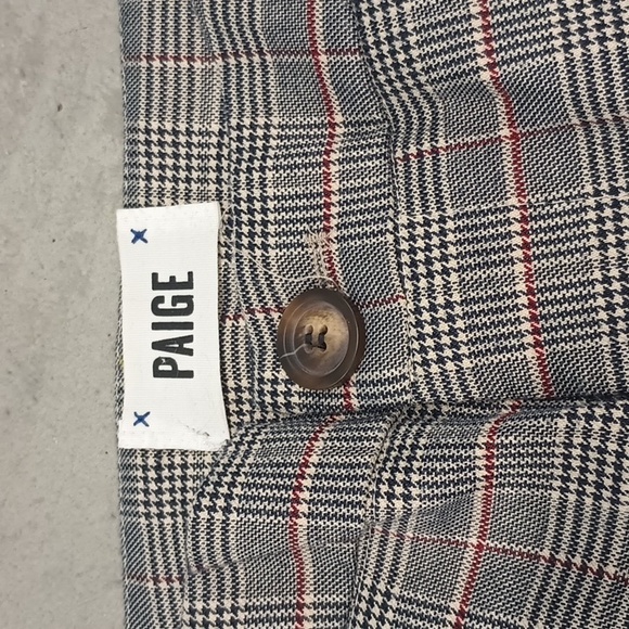 Paige - Picture 2 of 2